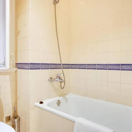 Appartement Spacious 3bed W Patio In Graca